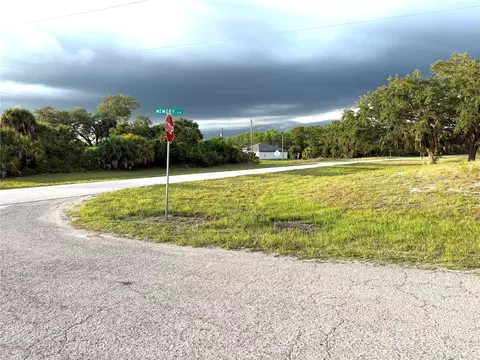 8010 Memory Cir, Labelle, FL 33935