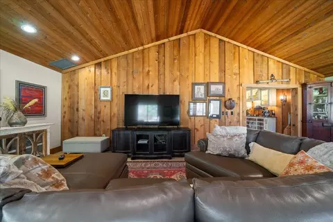 Living - 3551 E Highway 329, Anthony, FL 32617 photo 4 of 5
