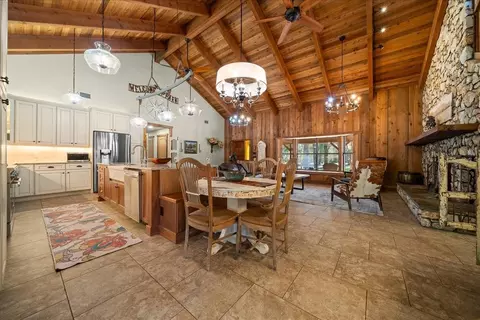 Kitchen - 3551 E Highway 329, Anthony, FL 32617 photo 6 of 12