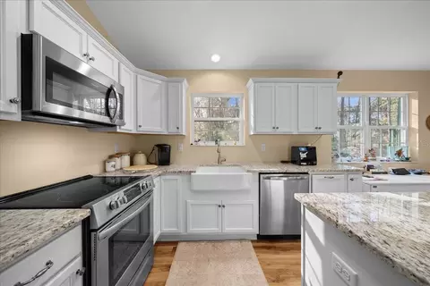Kitchen - 3551 E Highway 329, Anthony, FL 32617 photo 12 of 12
