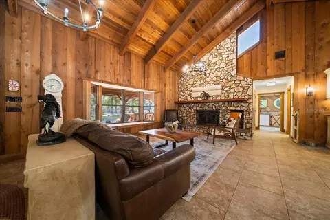 Living - 3551 E Highway 329, Anthony, FL 32617 photo 2 of 5