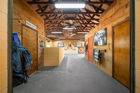 Entry Way - 3551 E Highway 329, Anthony, FL 32617 photo 2 of 2