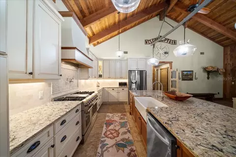 Kitchen - 3551 E Highway 329, Anthony, FL 32617 photo 1 of 12