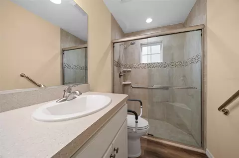 Bath - 3551 E Highway 329, Anthony, FL 32617 photo 10 of 10
