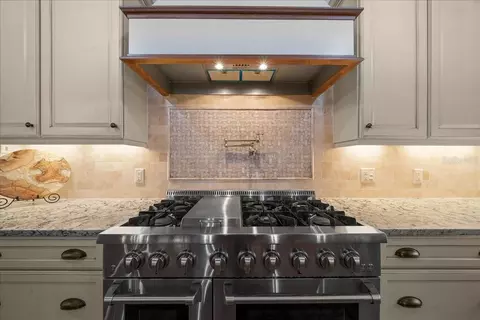 Kitchen - 3551 E Highway 329, Anthony, FL 32617 photo 3 of 12