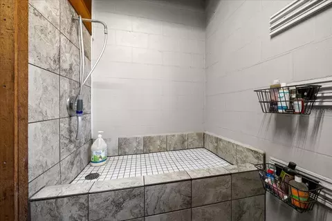 Bath - 3551 E Highway 329, Anthony, FL 32617 photo 9 of 10
