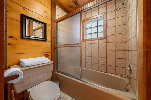Bath - 3551 E Highway 329, Anthony, FL 32617 photo 7 of 10
