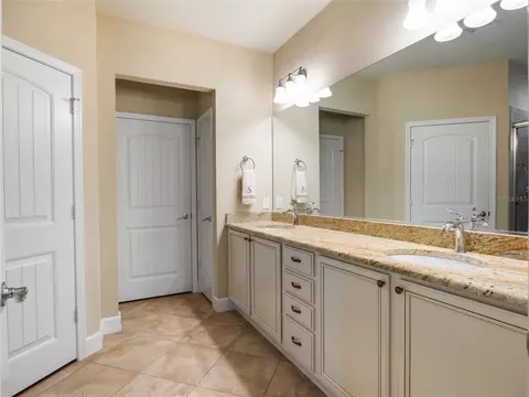 Bath - 9123 SW 70th Loop, Ocala, FL 34481 photo 2 of 3