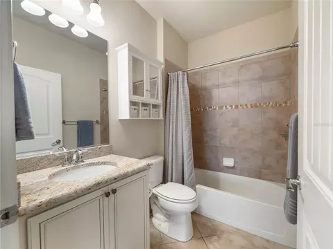 Bath - 9123 SW 70th Loop, Ocala, FL 34481 photo 1 of 3