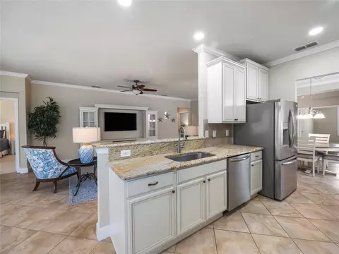 Kitchen - 9123 SW 70th Loop, Ocala, FL 34481 photo 3 of 5