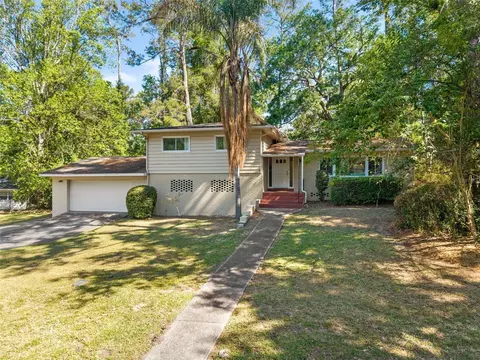 Exterior - 2910 SW 1st Ave, Gainesville, FL 32607 photo 2 of 5