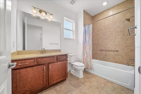Bath - 10252 SW 96th Loop, Ocala, FL 34481 photo 5 of 6