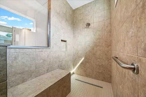 Bath - 10252 SW 96th Loop, Ocala, FL 34481 photo 3 of 6