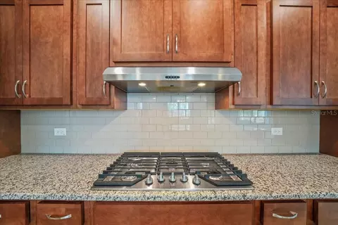 Kitchen - 10252 SW 96th Loop, Ocala, FL 34481 photo 6 of 7