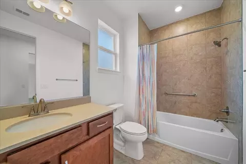 Bath - 10252 SW 96th Loop, Ocala, FL 34481 photo 6 of 6