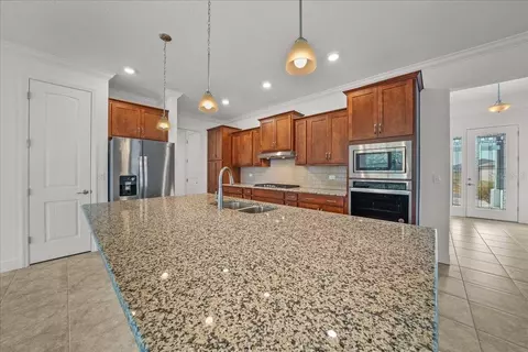Kitchen - 10252 SW 96th Loop, Ocala, FL 34481 photo 3 of 7