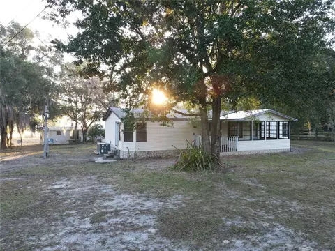 11821 SE 123rd Ave, Ocklawaha, FL 32179