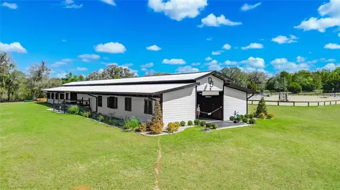 Exterior - 3245 NW 137th Pl, Reddick, FL 32686 photo 12 of 15
