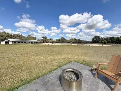 Exterior - 3245 NW 137th Pl, Reddick, FL 32686 photo 7 of 15