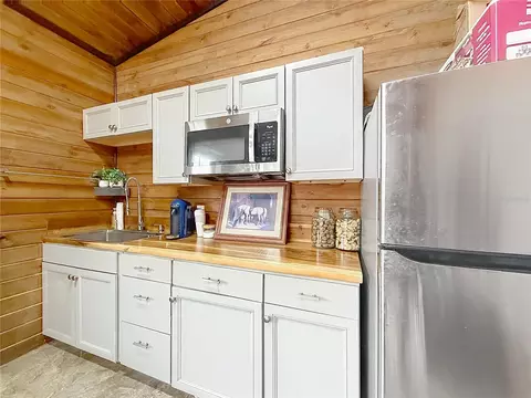 Kitchen - 3245 NW 137th Pl, Reddick, FL 32686 photo 5 of 5