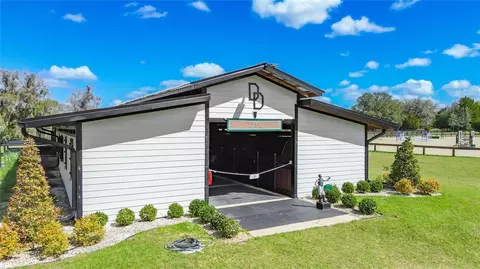 Exterior - 3245 NW 137th Pl, Reddick, FL 32686 photo 13 of 15