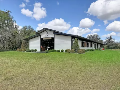 Exterior - 3245 NW 137th Pl, Reddick, FL 32686 photo 9 of 15