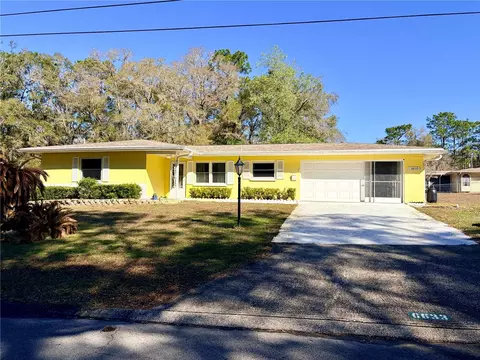 6633 E Gurley St, Inverness, FL 34452