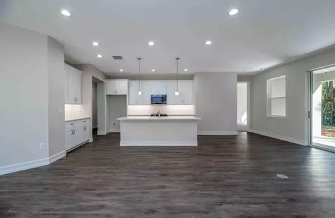 Living - 1794 NW 83rd Loop, Ocala, FL 34475 photo 2 of 4
