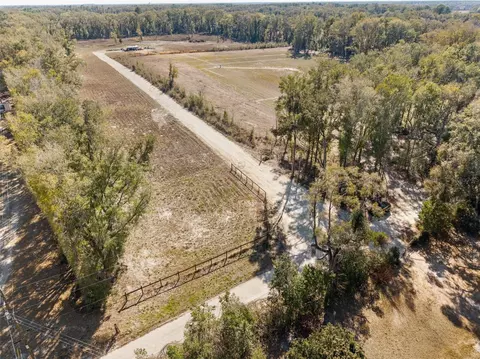 17807 SW 83rd Ave, Archer, FL 32618