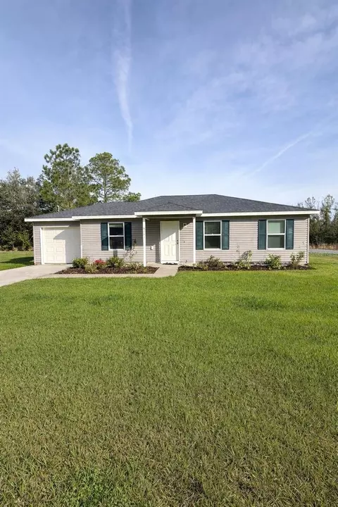 5711 NW 4th St, Ocala, FL 34482