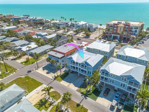 16306 1st St E, Redington Beach, FL 33708