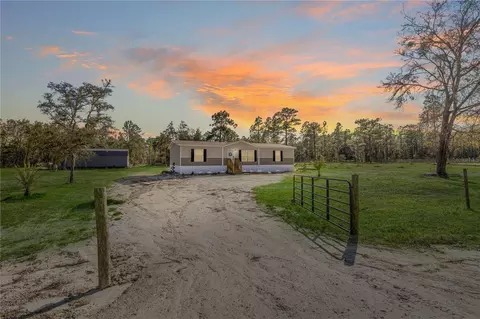 14440 SE 21st Pl, Morriston, FL 32668
