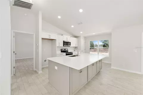 Kitchen - 49 Locust Loop Cir, Ocala, FL 34472 photo 3 of 4