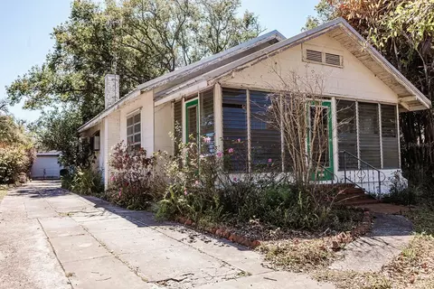 1013 E Chelsea St, Tampa, FL 33603