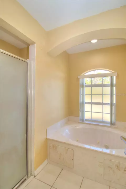 Bath - 4240 SW 111th Pl, Ocala, FL 34476 photo 2 of 3