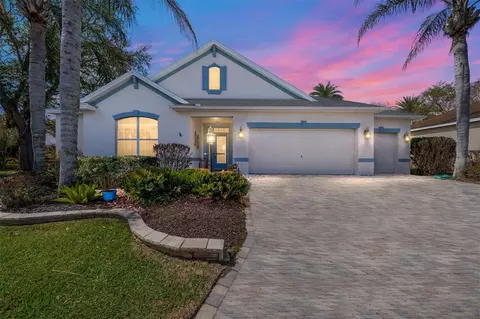 646 Stratford Ln, The Villages, FL 32162