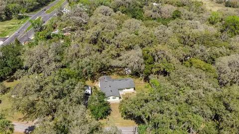 5947 Avenue C, Mcintosh, FL 32664