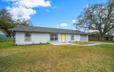 Exterior - 685 NW 67th Pl, Ocala, FL 34475 photo 2 of 6