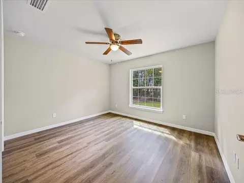 Bedroom - 38 Willow Rd, Ocala, FL 34472 photo 3 of 5