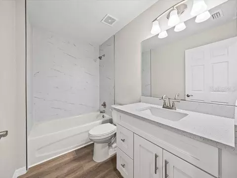 Bath - 38 Willow Rd, Ocala, FL 34472 photo 3 of 3