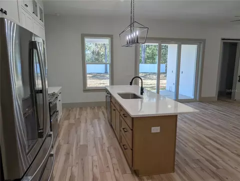Kitchen - 1303 NE 23rd Ave, Ocala, FL 34470 photo 3 of 5
