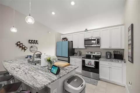 Kitchen - 9609 SW 40th Ter, Ocala, FL 34476 photo 2 of 3