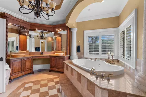 Bath - 3409 SE 17th Ct, Ocala, FL 34471 photo 8 of 14