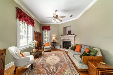 Living - 905 SE 12th St, Ocala, FL 34471 photo 1 of 2