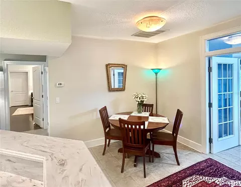 Dining - 905 SE 12th St, Ocala, FL 34471 photo 4 of 4