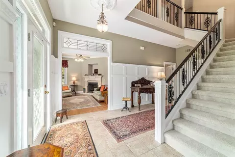 Entry Way - 905 SE 12th St, Ocala, FL 34471 photo 2 of 7