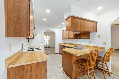 Kitchen - 3836 SE 45th Pl, Ocala, FL 34480 photo 1 of 4