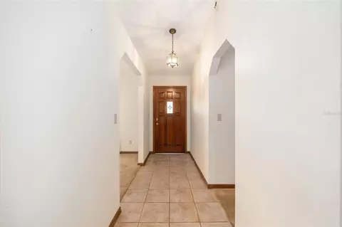 Entry Way - 3836 SE 45th Pl, Ocala, FL 34480 photo 2 of 3