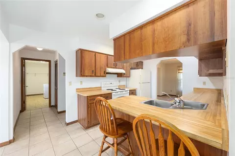 Kitchen - 3836 SE 45th Pl, Ocala, FL 34480 photo 3 of 4