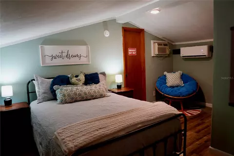 Bedroom - 12895 NW Gainesville Rd, Reddick, FL 32686 photo 4 of 4